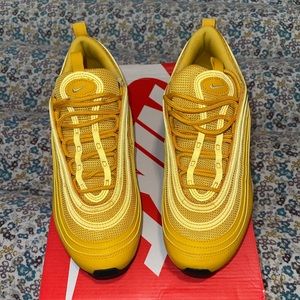 Women’s Air Max 97 💛